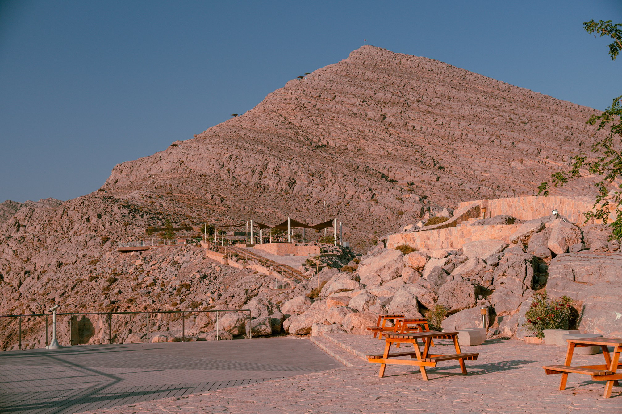 Jebel Jais Itinerary Guide: Top Activities, Day Trip & Travel Tips