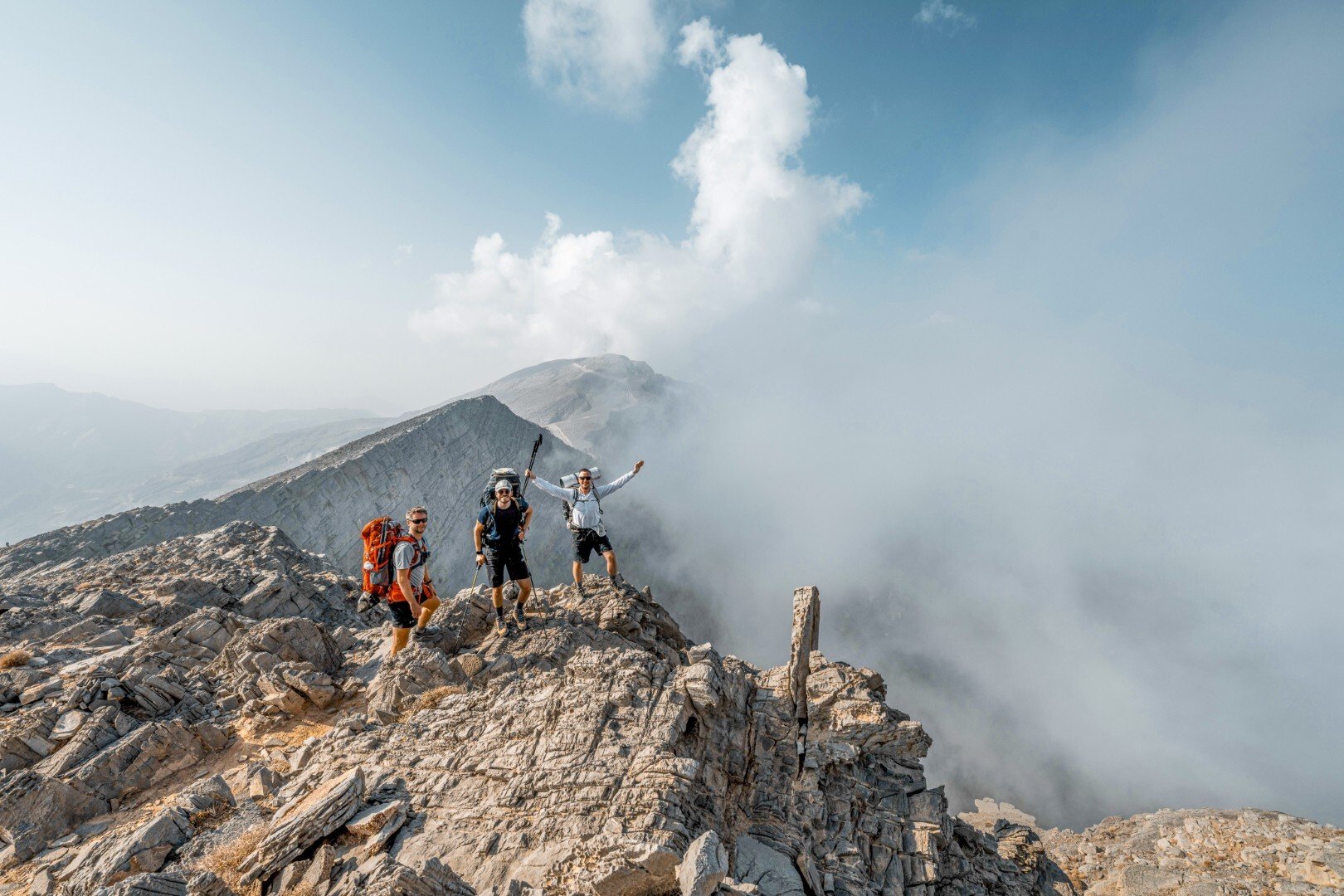 أفضل مسارات المشي في جبل جيس: الطرق، الصعوبة، وما يمكن توقعه